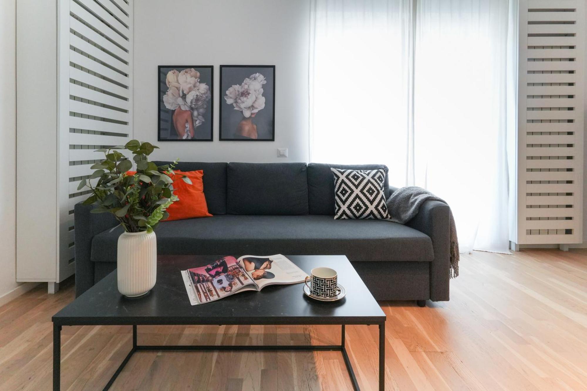 Maria - Modern Apartment With Parking And Workspace Bukarest Eksteriør billede